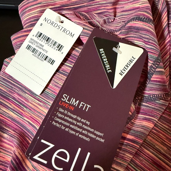 Zella Slim Fit Multi Color Capri Reversible Pants size Small - Picture 6 of 6